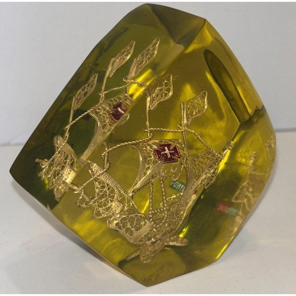 Vintage Amber Lucite Encased Ship Paperweight Gold Red Portugal 4